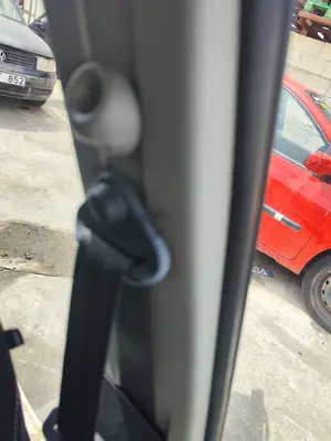 Foto de CINTURON SEGURIDAD DELANTERO IZQUIERDO RENAULT CLIO III 1.2 16V (75 CV / 55 KW)