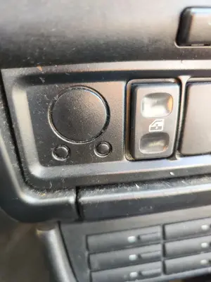 Foto de MANDO ELEVALUNAS DELANTERO IZQUIERDO SEAT IBIZA (6K1) 1.4  (60 CV / 44 KW)