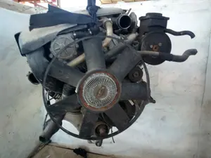 Foto de MOTOR COMPLETO BMW SERIE 5 BERLINA (E39) 2.5 24V Turbodiesel CAT (163 CV / 120 KW) referencia 256D1 foto 16