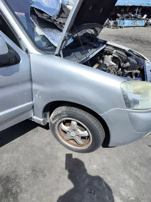Foto de ALETA DELANTERA DERECHA CITROEN BERLINGO 2.0 HDi CAT (RHY / DW10TD) (90 CV / 66 KW) referencia 9824691280