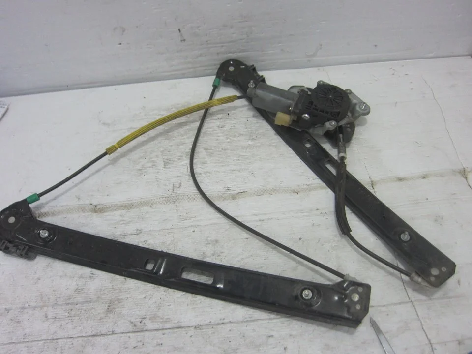 Foto de ELEVALUNAS DELANTERO IZQUIERDO BMW SERIE 3 BERLINA (E46) 1.9 CAT (118 CV / 87 KW) referencia 51337020659