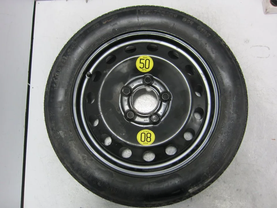 Foto de NEUMATICO REPUESTO BMW SERIE 3 COMPACTO (E46) referencia 6750006