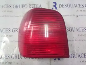 Foto de PILOTO TRASERO IZQUIERDO VOLKSWAGEN POLO III BERLINA (6N2) referencia 6N0945257B