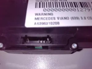 Foto de WARNING MERCEDES-BENZ VIANO (639) referencia A6396310208 foto 2