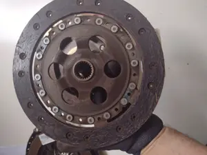 Foto de KIT EMBRAGUE FORD FOCUS BERLINA (CAK) 1.8 TDCi Turbodiesel CAT (116 CV / 85 KW) foto 4