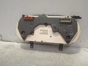 Foto de CUADRO INSTRUMENTOS RENAULT CLIO II FASE II (B/CB0) 1.2 16V (75 CV / 55 KW) referencia 8200059763 foto 2
