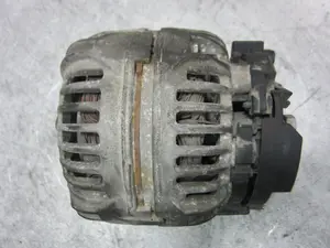 Foto de ALTERNADOR VOLKSWAGEN PASSAT BERLINA (3B2) 1.9 TDI (116 CV / 85 KW) referencia 028903028E foto 5