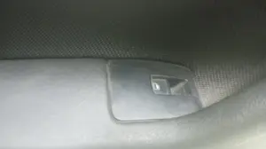 Foto de MANDO ELEVALUNAS TRASERO IZQUIERDO AUDI A3 SPORTBACK (8PA) 2.0 TDI (140 CV / 103 KW) referencia 8F0959855