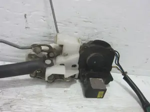 Foto de CERRADURA PUERTA DELANTERA IZQUIERDA MG ROVER ROVER 45 (T/RT) 1.4 16V CAT (103 CV / 76 KW)
