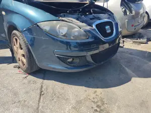 Foto de PARAGOLPES DELANTERO SEAT ALTEA (5P1) 2.0 TDI (140 CV / 103 KW)