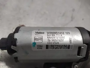 Foto de MOTOR LIMPIA TRASERO SEAT IBIZA BERLINA (6J5) 1.2 12V (69 CV / 51 KW) referencia 6J4955711A foto 2