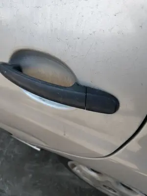 Foto de CERRADURA MALETERO / PORTON SEAT CORDOBA BERLINA (6L2) 1.9 SDI (64 CV / 47 KW)