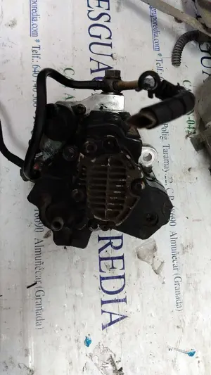 Foto de BOMBA INYECCION OPEL ASTRA H GTC referencia 445010086 foto 2