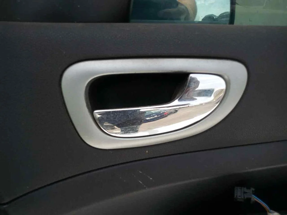 Foto de MANETA INTERIOR DELANTERA DERECHA PEUGEOT 307 BREAK / SW (S1)(04.2002) 2.0 HDi FAP CAT (107 CV / 79 KW) referencia 9643604477