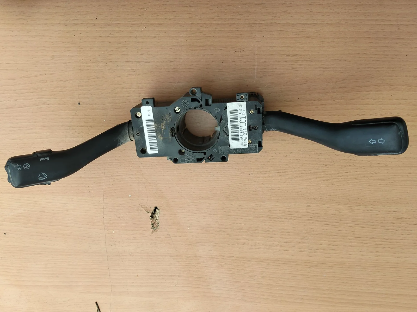 Foto de MANDO MULTIFUNCION VOLKSWAGEN GOLF IV BERLINA (1J1)(10.1997) referencia 8L0953513G