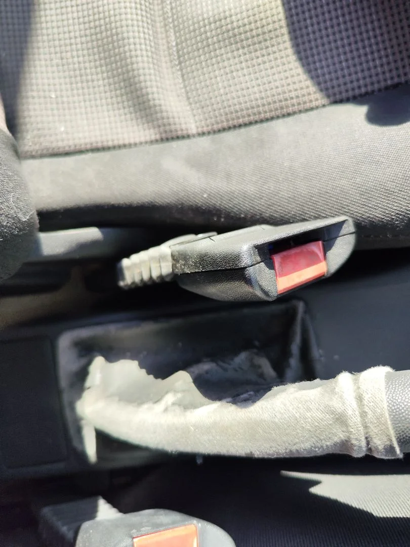Foto de PRETENSOR AIRBAG IZQUIERDO OPEL CORSA C 1.2 16V CAT (Z 12 XEP / LB4) (80 CV / 59 KW)