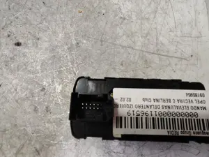 Foto de MANDO ELEVALUNAS DELANTERO IZQUIERDO OPEL VECTRA C BERLINA 2.0 DTI (101 CV / 74 KW) referencia 09185954 foto 3
