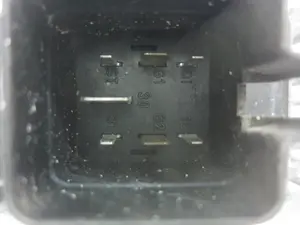 Foto de CAJA PRECALENTAMIENTO OPEL ASTRA G BERLINA referencia 09132691 foto 2