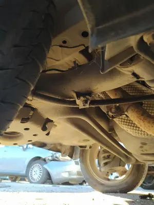 Foto de EJE TRASERO TOYOTA YARIS (KSP9/SCP9/NLP9) 1.4 Turbodiesel CAT (90 CV / 66 KW)