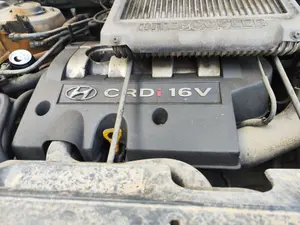 Foto de TAPA MOTOR HYUNDAI SANTA FE (SM) 2.4 CAT (146 CV / 107 KW)