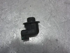 Foto de MANDO RETROVISOR FORD MONDEO BERLINA (GE) 3.0 V6 24V CAT (226 CV / 166 KW) referencia 93BG17B676BA foto 4