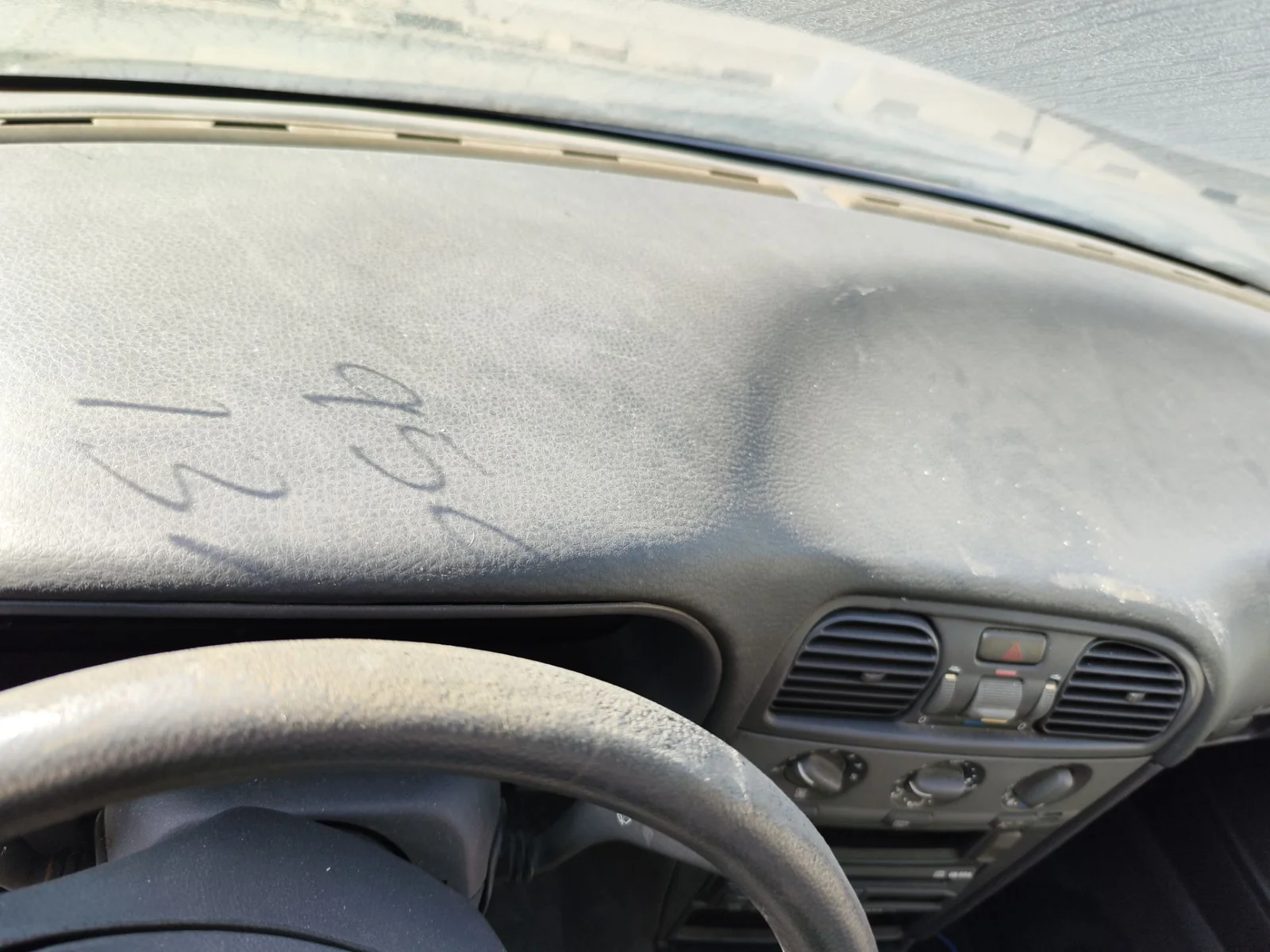 Foto de SALPICADERO VOLVO S40 BERLINA 1.6 CAT (109 CV / 80 KW) referencia 30897212