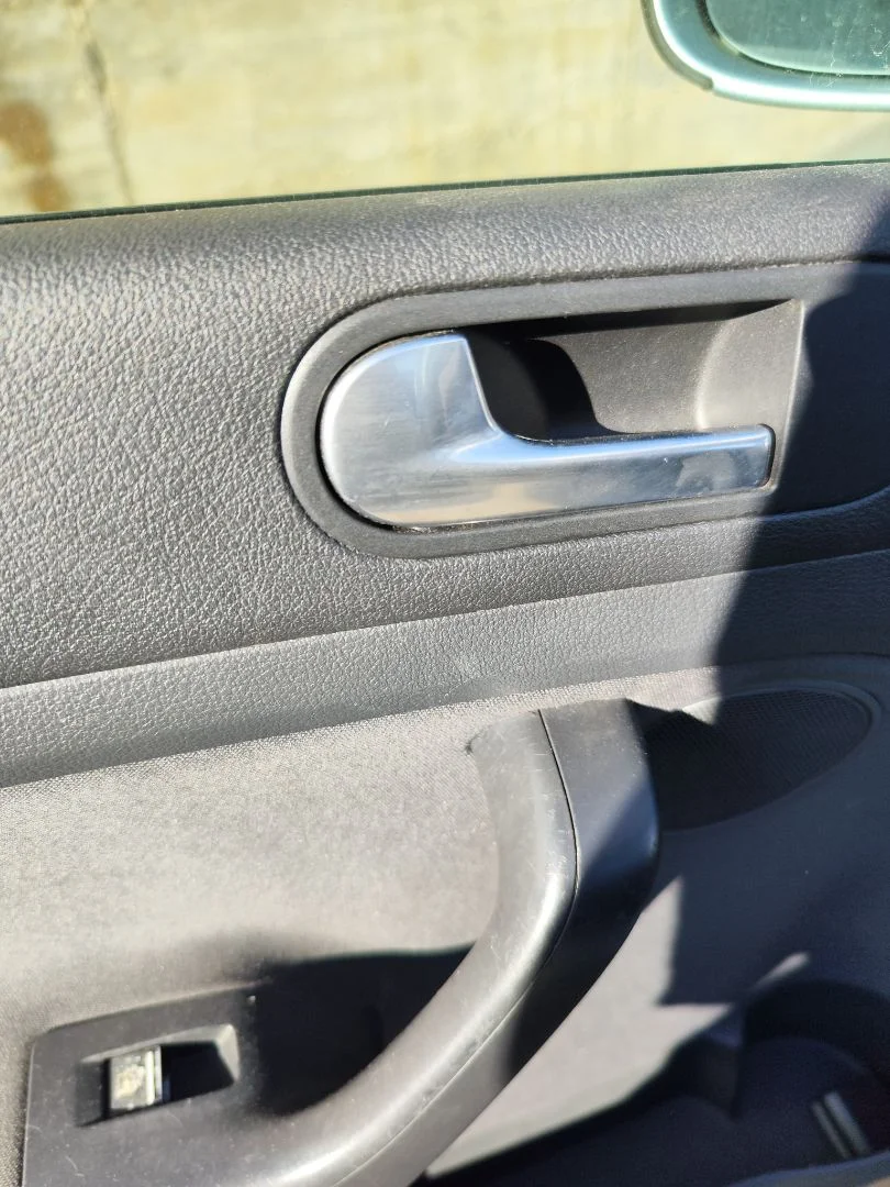 Foto de MANETA INTERIOR DELANTERA IZQUIERDA VOLKSWAGEN GOLF PLUS V (5M1) 1.9 TDI (105 CV / 77 KW)