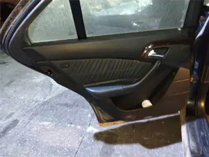 Foto de GUARNECIDO PUERTA TRASERA IZQUIERDA MERCEDES-BENZ CLASE S (BM 220) BERLINA