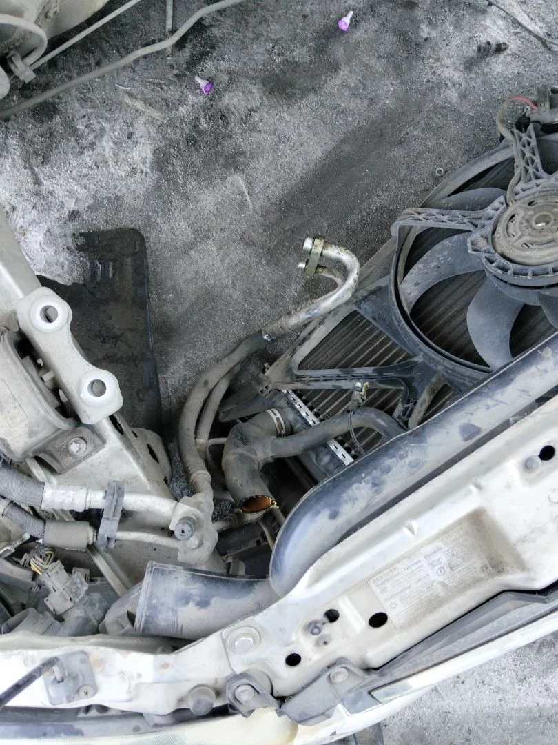 Foto de TUBOS AIRE ACONDICIONADO OPEL CORSA C 1.2 16V CAT (Z 12 XE / LW4) (75 CV / 55 KW)
