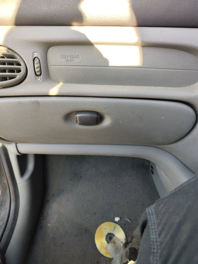 Foto de GUANTERA RENAULT SCENIC I (JA...) 1.4 CAT (95 CV / 70 KW)
