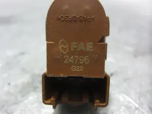 Foto de INTERRUPTOR FIAT 500 (150) BERLINA 1.2 CAT (69 CV / 51 KW) referencia 24796 foto 4