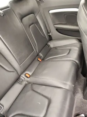 Foto de ASIENTO TRASERO MEDIO AUDI A5 COUPE (8T) 2.0 16V TDI (170 CV / 125 KW) foto 4