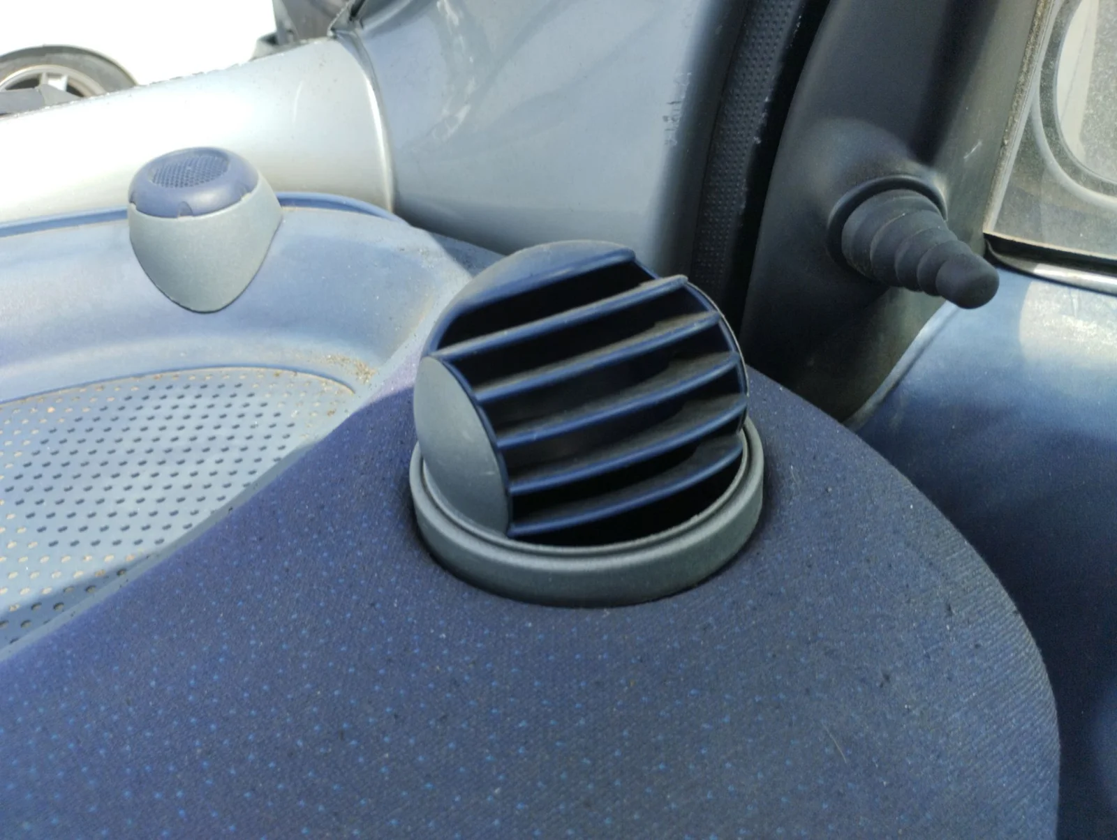 Foto de AIREADOR DERECHO SMART CITY-COUPE 0.6 Turbo CAT (54 CV / 40 KW)