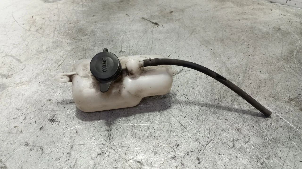 Foto de DEPOSITO EXPANSION HONDA FORZA NSS 125 125 cm3 - 11 kW (15 CV / 11 KW) referencia 19101-K0B-T00