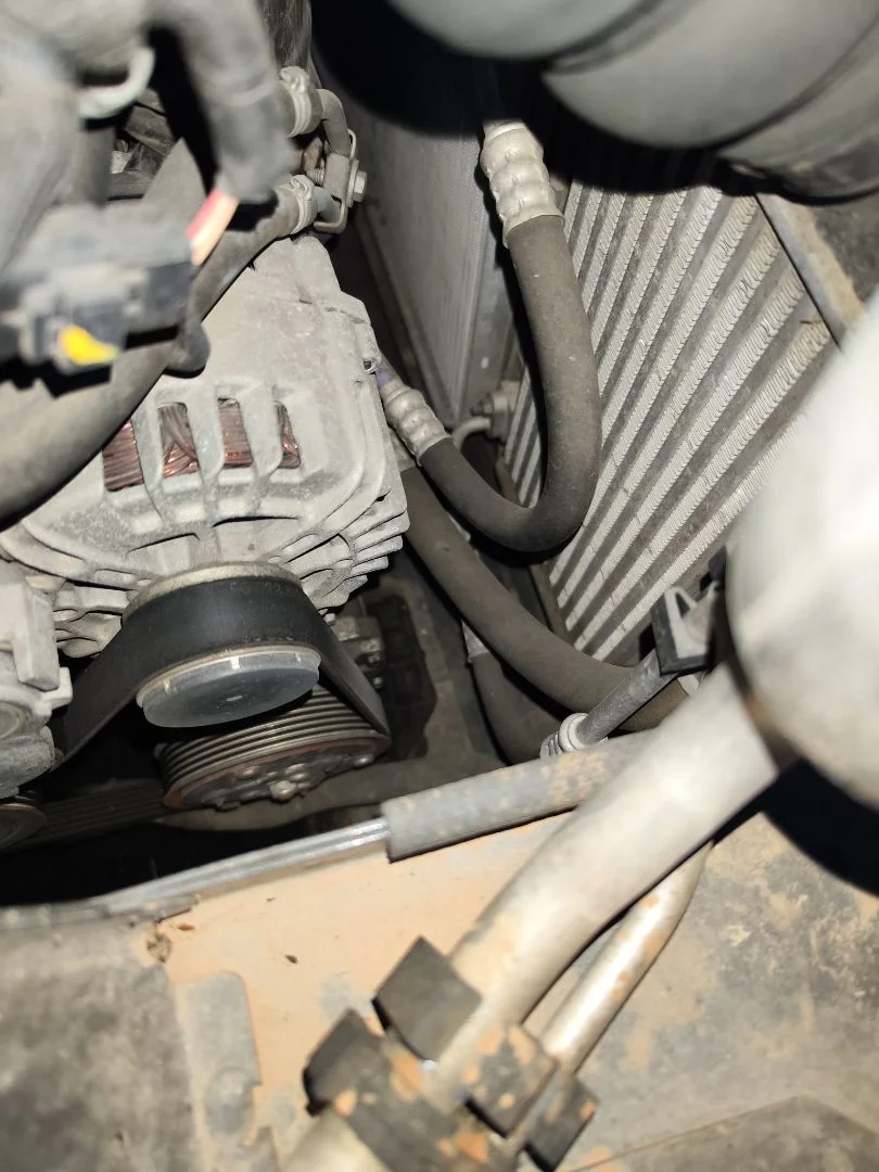 Foto de COMPRESOR AIRE ACONDICIONADO PEUGEOT 5008 1.6 HDi FAP CAT (9HZ / DV6TED4) (109 CV / 80 KW)