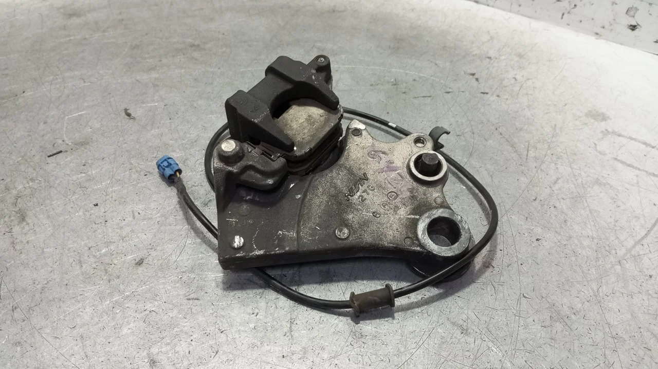 Foto de PINZA DE FRENO TRASERA SUZUKI V-STROM 650 645 cm3 - 51 kW (69 CV / 51 KW) referencia 6910028K0