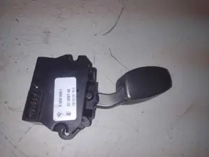 Foto de MANDO VOLANTE BMW SERIE 7 (E65/E66) 3.0 Turbodiesel CAT (231 CV / 170 KW) referencia 6959986F foto 3