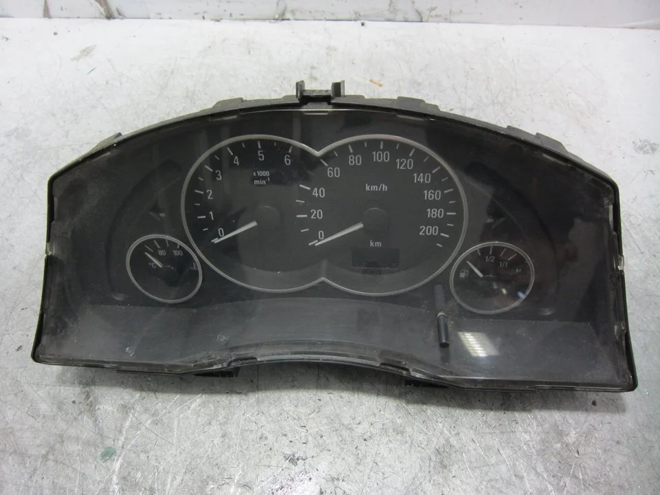 Foto de CUADRO INSTRUMENTOS OPEL MERIVA 1.7 16V CDTI (101 CV / 74 KW) referencia 13173381XT