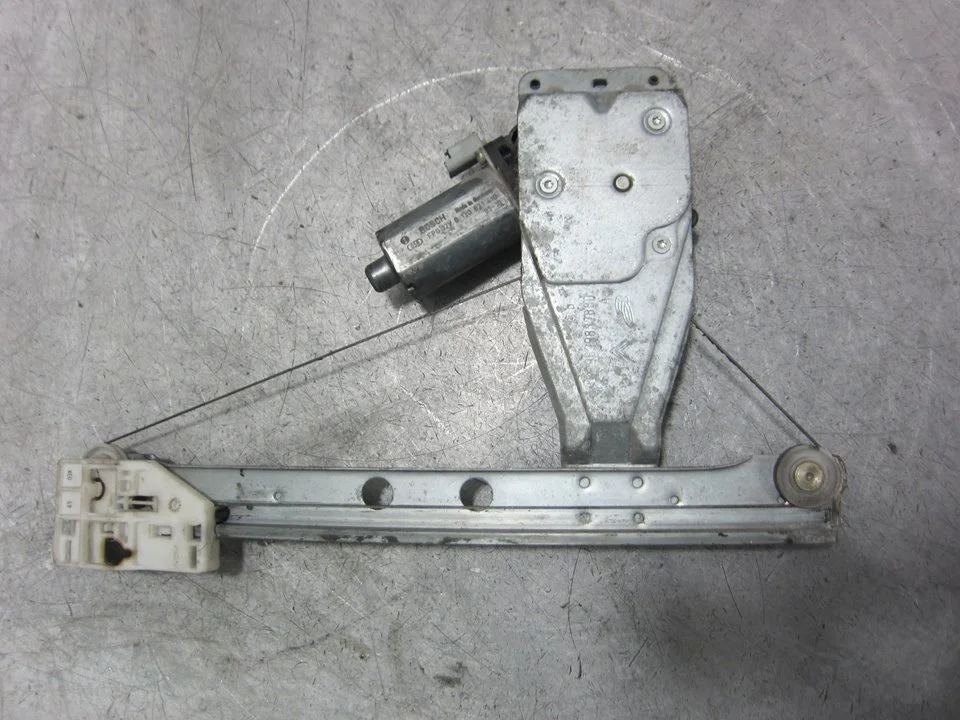 Foto de ELEVALUNAS TRASERO DERECHO CITROEN C3 1.4 (73 CV / 54 KW) referencia 9639817880