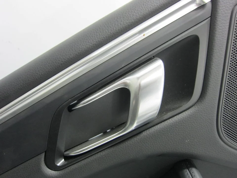 Foto de MANETA INTERIOR TRASERA IZQUIERDA PORSCHE MACAN (95BA) referencia 95B837019