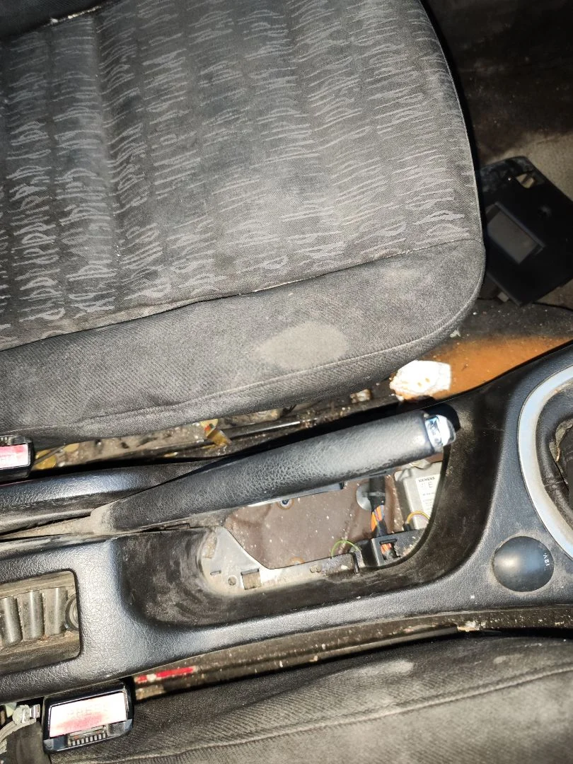 Foto de PALANCA FRENO PEUGEOT 307 (S1)(04.2001) 1.6 16V CAT (109 CV / 80 KW)