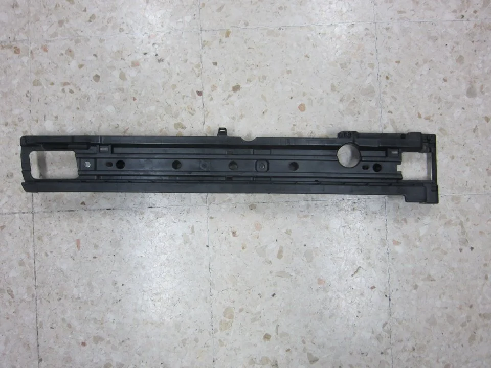 Foto de MOLDURA PORSCHE CAYENNE (TIPO 92A) referencia 7P0863600A