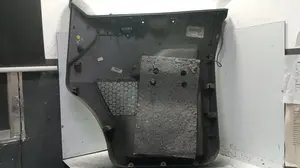 Foto de GUARNECIDO PUERTA DELANTERA IZQUIERDA VOLKSWAGEN T5 TRANSPORTER FURGÓN/COMBI (7H) 1.9 TDI CAT (AXB) (105 CV / 77 KW) referencia 7E0867103 foto 2