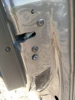 Foto de CERRADURA PUERTA DELANTERA DERECHA CITROEN C3