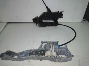 Foto de CERRADURA PUERTA TRASERA DERECHA CITROEN C4 PICASSO 1.6 16V HDi FAP (109 CV / 80 KW) referencia 24097816
