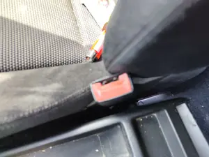 Foto de ENGANCHE CINTURON DELANTERO DERECHO SEAT LEON (1M1) 1.9 TDI (90 CV / 66 KW)
