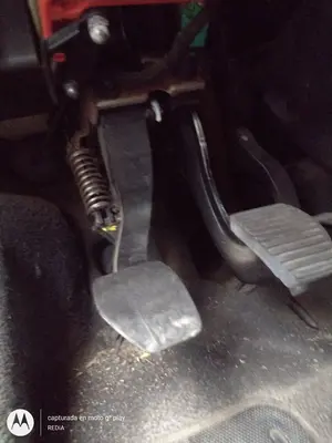 Foto de PEDAL EMBRAGUE CITROEN C3 1.4 HDi (68 CV / 50 KW)