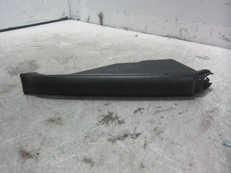 Foto de EMBELLECEDOR AUDI A4 BERLINA (B5) 1.8 20V (125 CV / 92 KW) referencia 8D0711463C