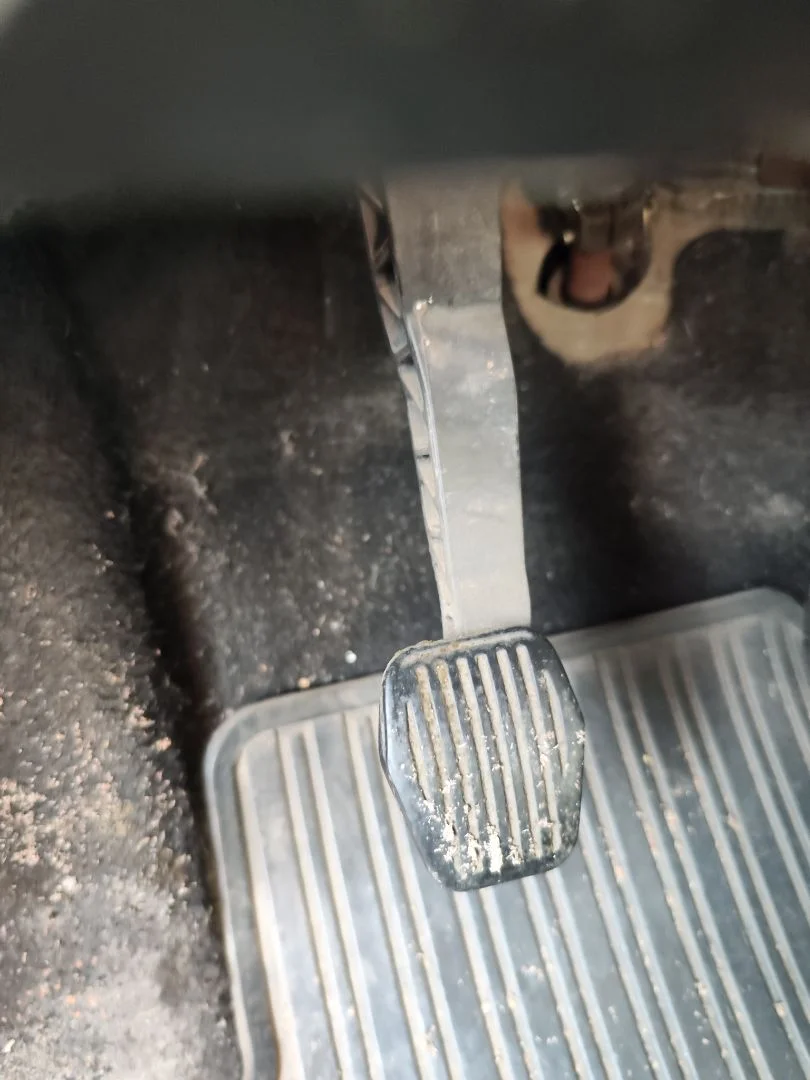 Foto de PEDAL EMBRAGUE FORD FOCUS BERLINA (CAP) 1.8 TDCi Turbodiesel CAT (116 CV / 85 KW)