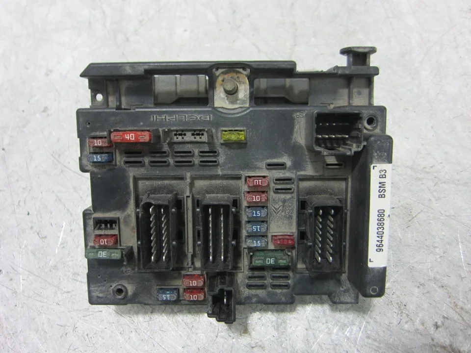 Foto de NO IDENTIFICADO PEUGEOT 307 (S1)(04.2001) 1.6 16V CAT (109 CV / 80 KW) referencia 9644038680